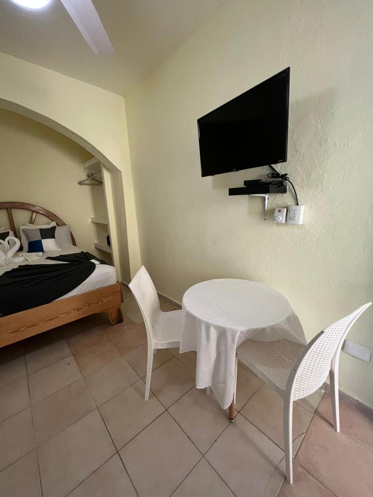 Hotel Plaza Europa Sosúa Екстериор снимка
