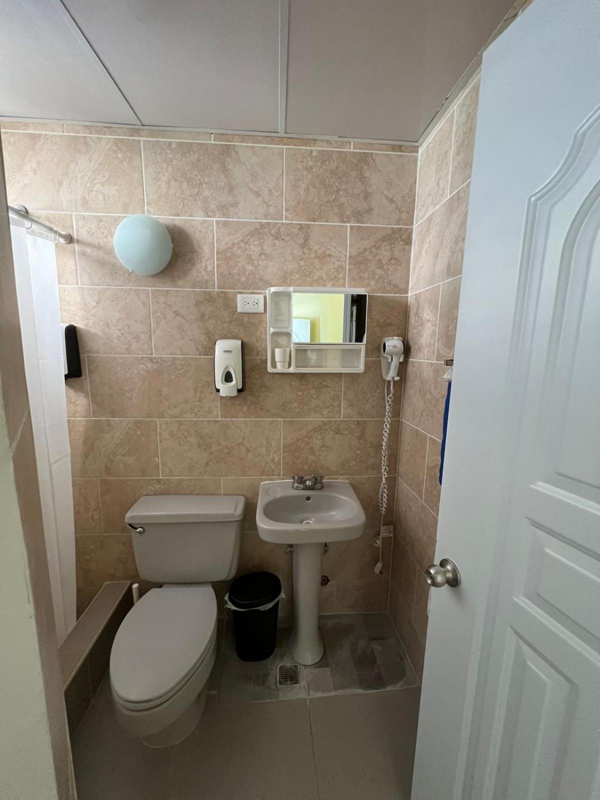 Hotel Plaza Europa Sosúa Екстериор снимка